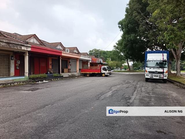 Shop for sale in Petaling, Subang Jaya