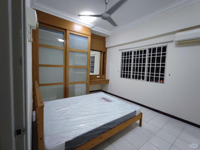 Room for rent in Country Heights Damansara, Kuala Lumpur
