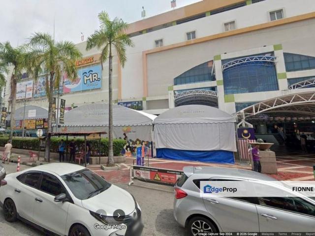 Shop for rent in Mukim 13, Georgetown