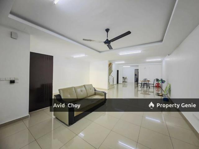 Terraced House for sale in Ulu Tiram, Johor