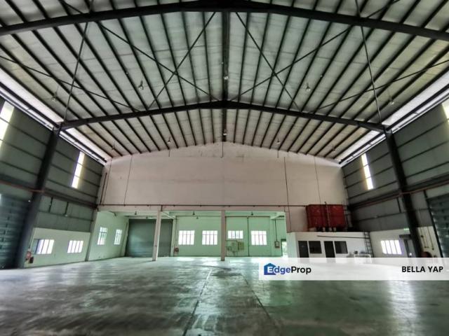 Warehouse for rent in Petaling, Alam Impian