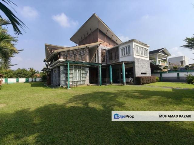 House for sale in Seksyen U8, Shah Alam