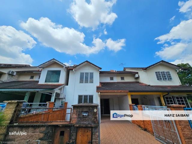 House for sale in Seksyen U8, Shah Alam
