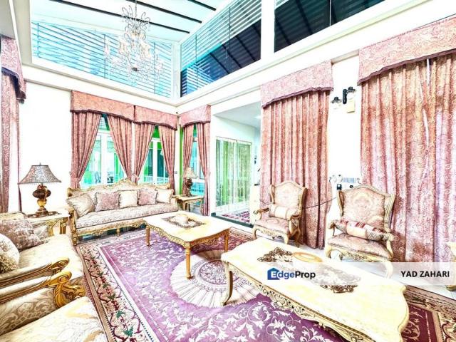 House for sale in Seksyen U8, Shah Alam