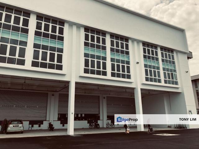 Warehouse for rent in Petaling, Alam Impian