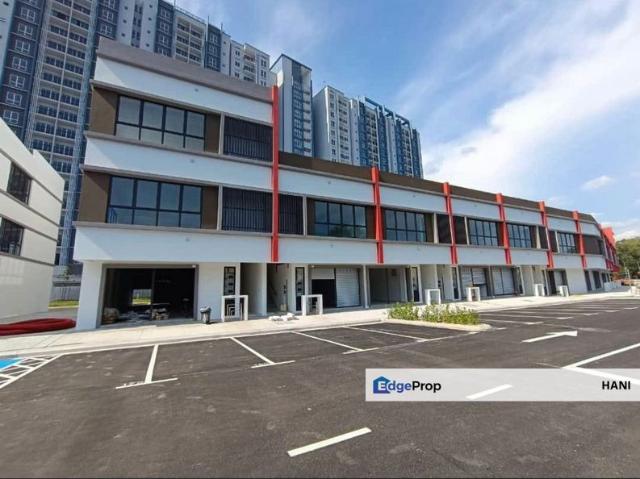 Shop for rent in Petaling, Alam Impian
