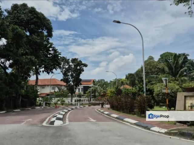 House for sale in Seksyen U8, Shah Alam