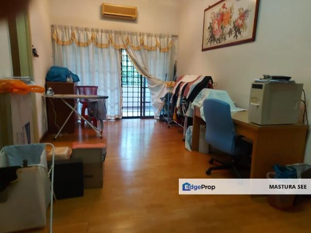 House for sale in Seksyen U8, Shah Alam