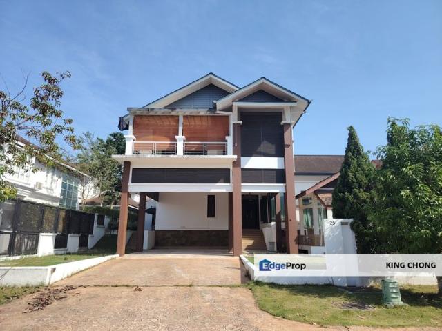 House for sale in Seksyen U8, Shah Alam
