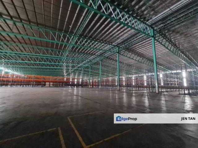 Warehouse for rent in Petaling, Alam Impian