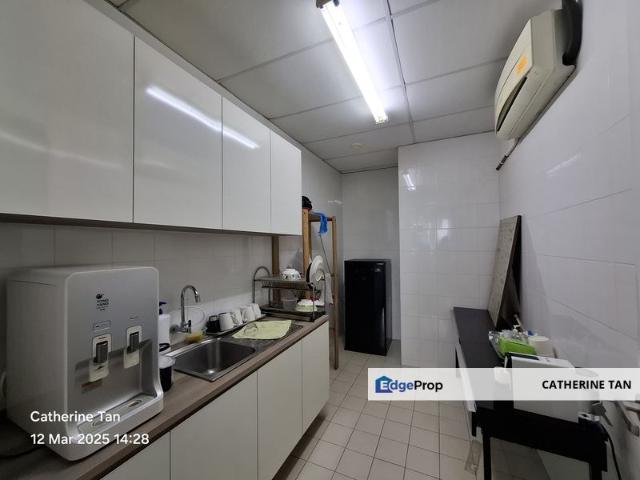 Warehouse for rent in Petaling, Alam Impian