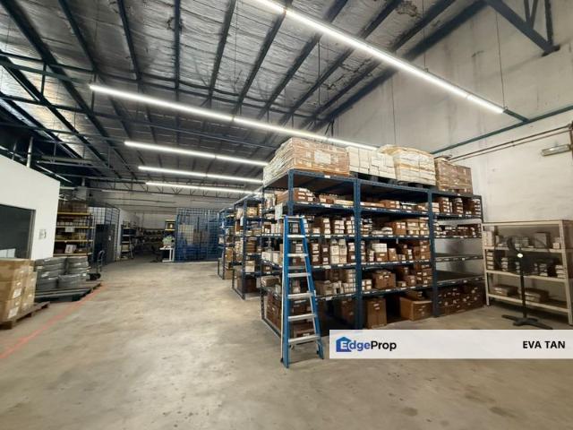 Warehouse for sale in Shah Alam, Petaling
