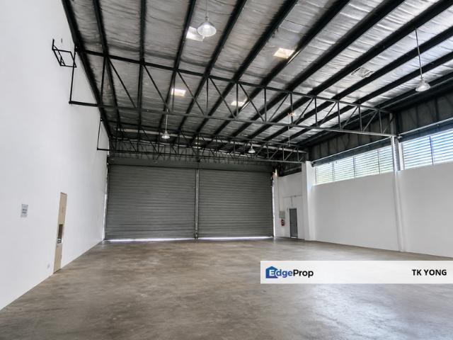 Warehouse for rent in Petaling, Alam Impian
