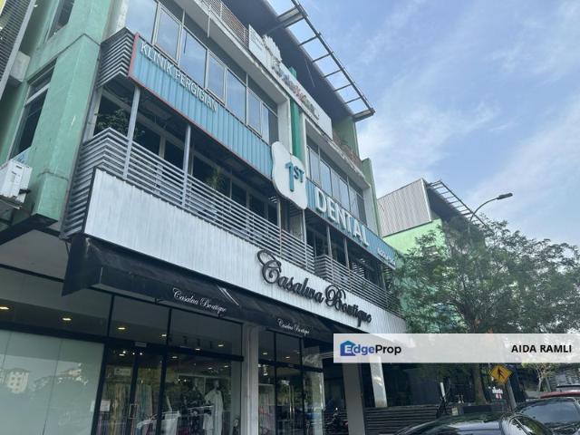 Shop for sale in Petaling, Alam Impian