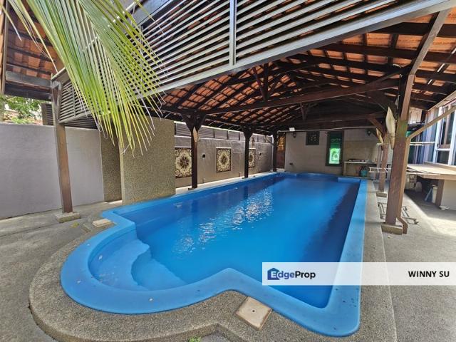 House for sale in Seksyen U8, Shah Alam