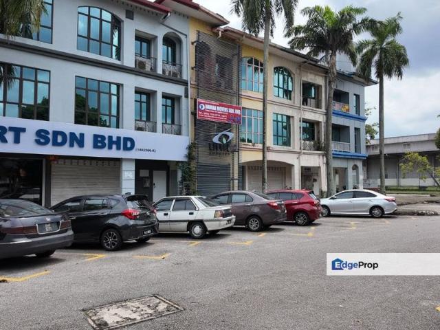 Shop for sale in Petaling, Alam Impian