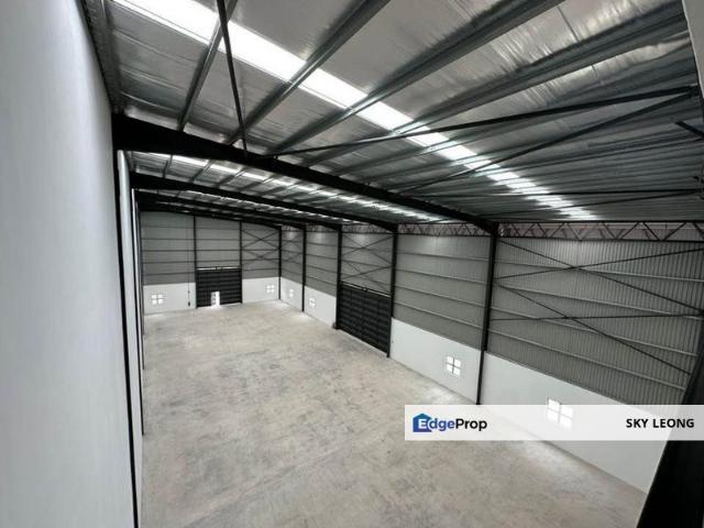 Warehouse for rent in Petaling, Alam Impian