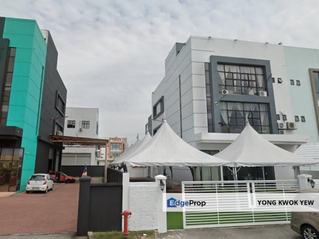 Warehouse for sale in Petaling, Alam Impian