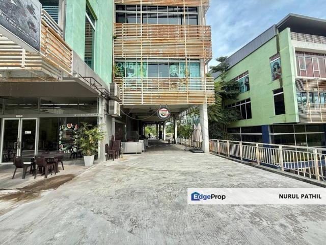 Shop for sale in Petaling, Damansara Damai
