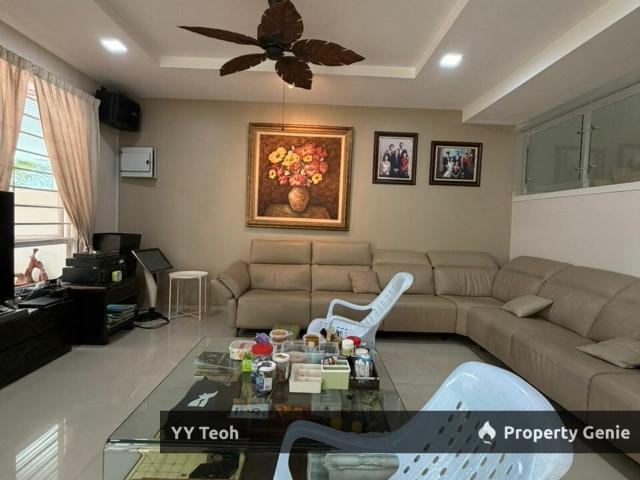 Residential House for sale in Malaka