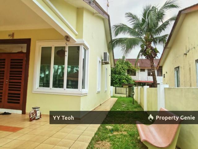 Residential House for sale in Malaka