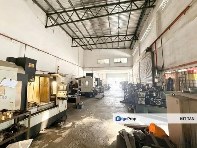 Warehouse for rent in Petaling, Alam Impian