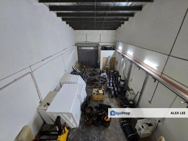 Warehouse for sale in Seksyen 32, Shah Alam