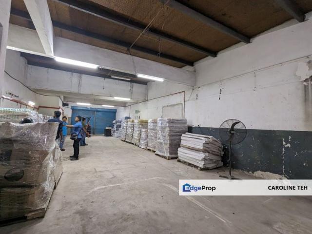 Warehouse for sale in Seksyen 34, Shah Alam