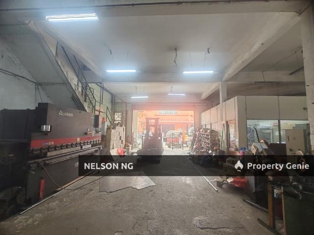 Warehouse for sale in Seksyen 32, Shah Alam