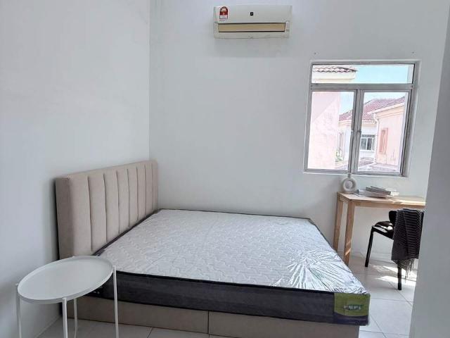 Room for rent in Bukit Minyak, Seberang Perai