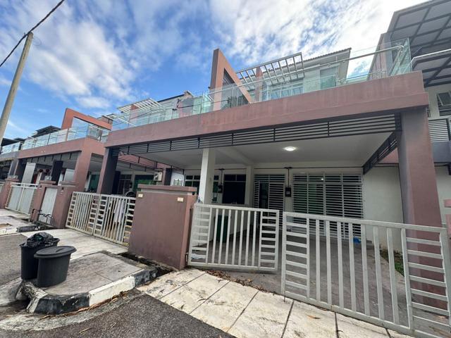 Terraced House for sale in Wellesley, Penang