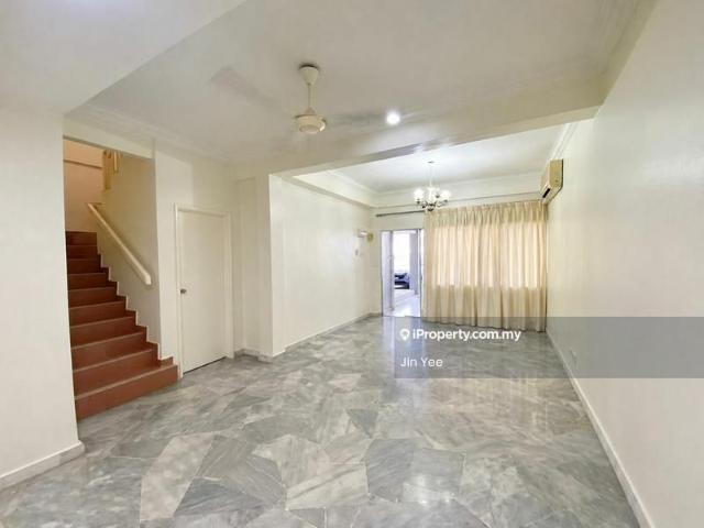 Townhouse for rent in Country Heights Damansara, Kuala Lumpur