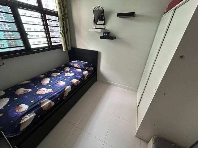 Room for rent in Fajar, Singapore