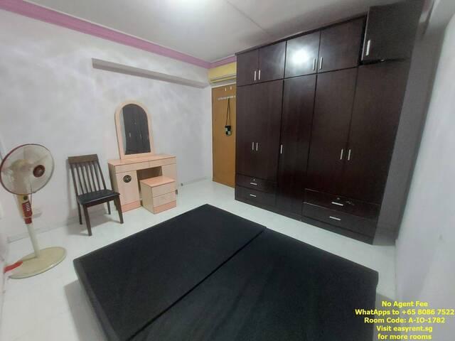 Room for rent