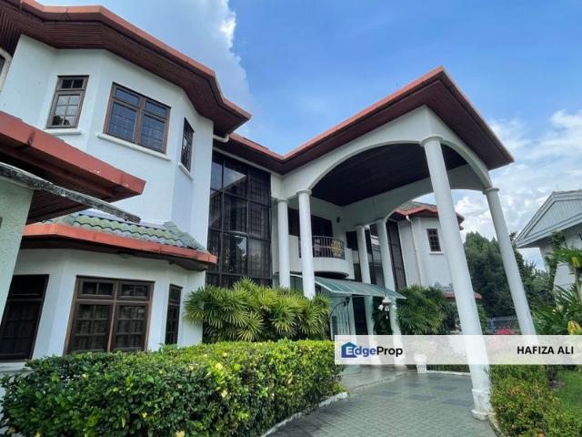 House for sale in Pantai