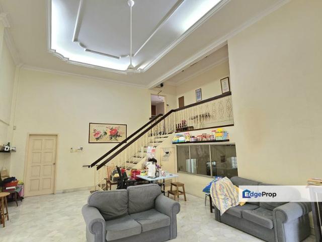 House for sale in Country Heights Damansara, Kuala Lumpur