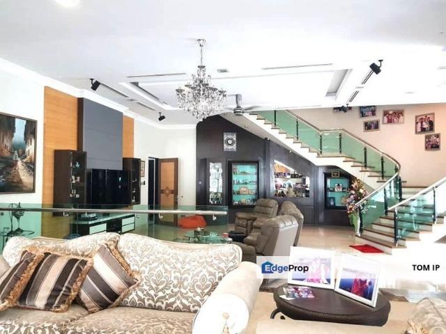 House for sale in Pantai