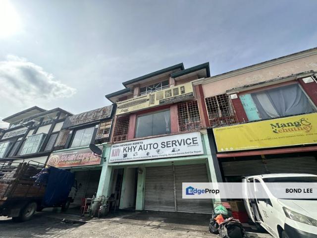 Shop for rent in Petaling, Alam Impian