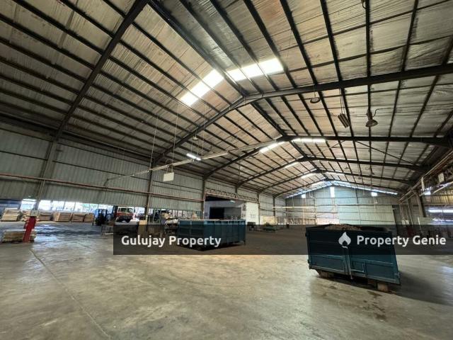 Warehouse for rent in Malaka