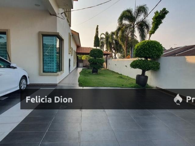 Residential House for sale in Malaka