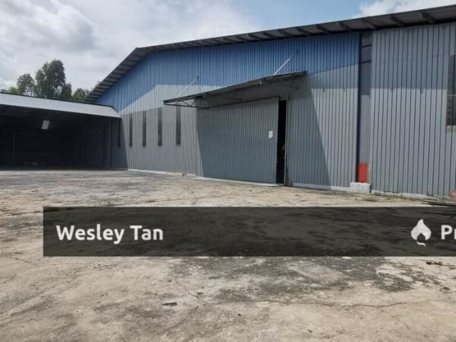 Warehouse for sale in Malaka