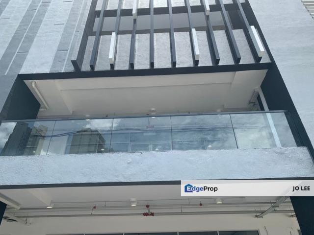 Shop for rent in Alam Impian, Selangor