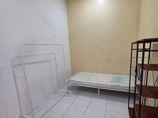 Room for rent in Petaling, Alam Impian