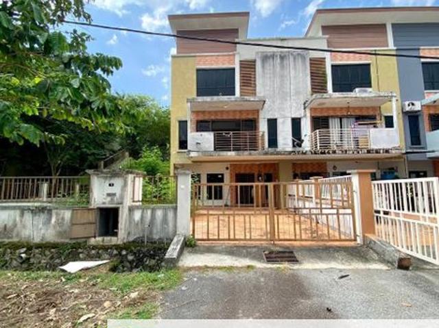 House for sale in Bukit Saujana, Kuala Selangor