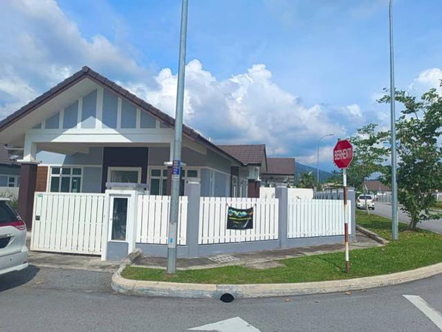 Bungalow for sale in Sendayan Village, Negeri Sembilan