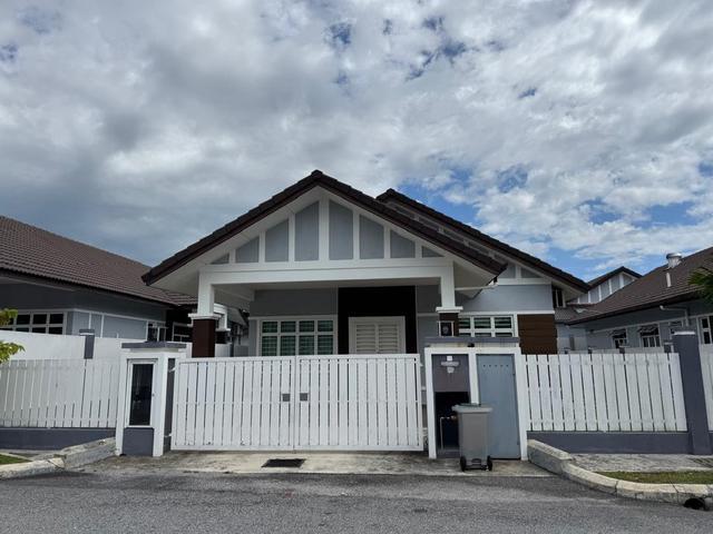 Bungalow for rent in Sendayan Village, Negeri Sembilan