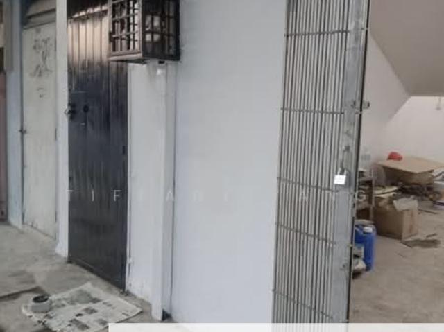 Warehouse for sale in Selayang, Selangor