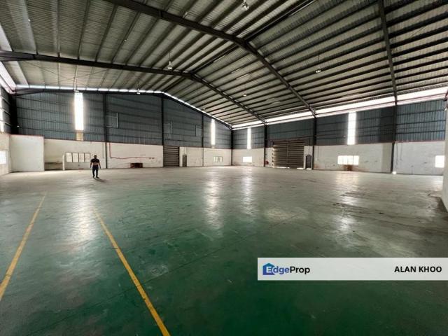 Warehouse for rent in Petaling, Subang Jaya