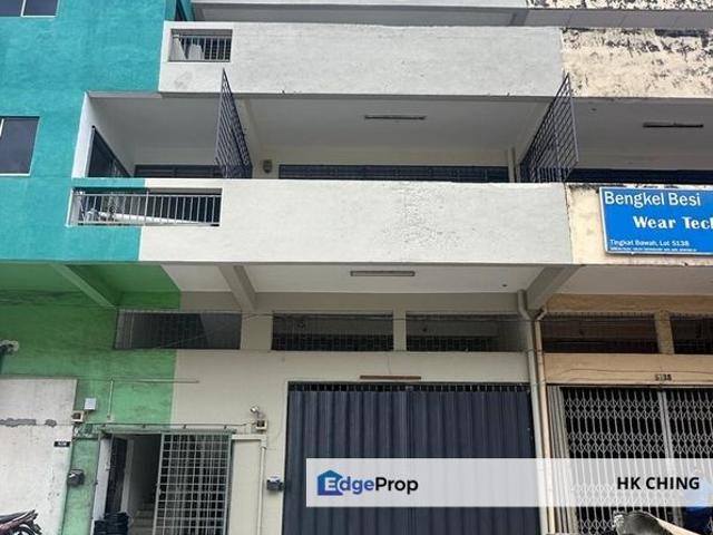 Warehouse for rent in Petaling, Subang Jaya