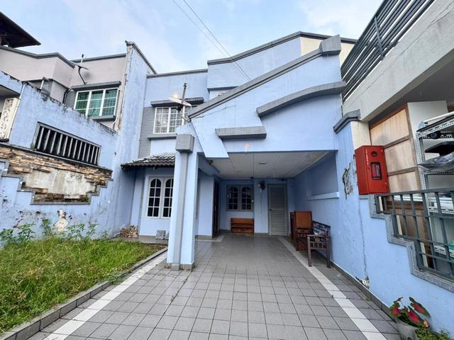 Terraced House for sale in Country Heights Damansara, Kuala Lumpur
